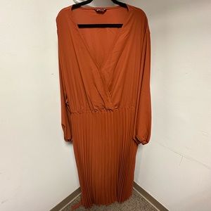 BloomChic Rust Pleated Midi Dress